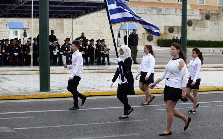Yπογράφουν την πλήρη διάλυση του Έθνους: Απαξιώνουν ξανά την Αριστεία – Διαλύουν την παιδεία οι ΣΥΡΙΖαίοι